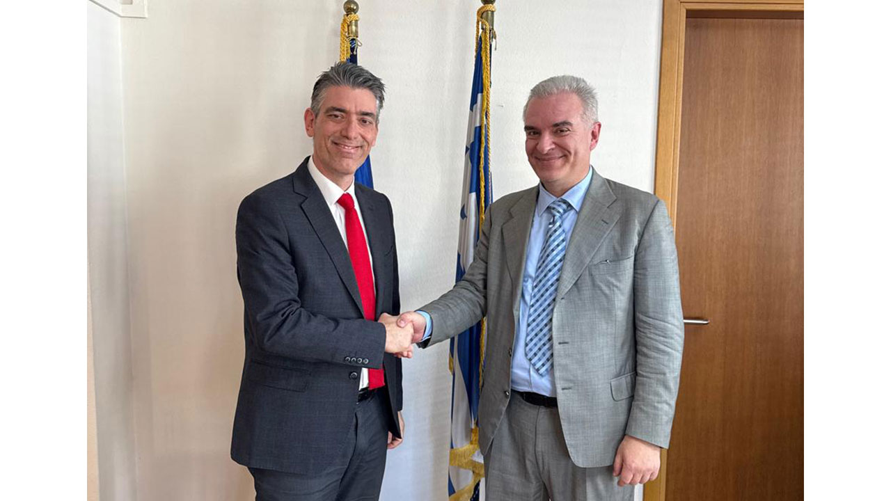 Παράδοση προς το νέο Γενικό Γραμματέα Έρευνας και Καινοτομίας κ. Δημήτριο Τερζή από τον κ. Τάσο Γαϊτάνη