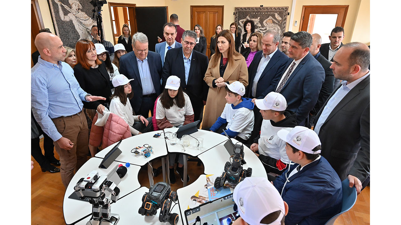 Εγκαίνια του Κέντρου Καινοτομίας Κεντρικής Μακεδονίας στην Πέλλα από την Υπουργό Παιδείας, Σοφία Ζαχαράκη